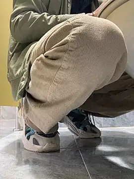 Lucascacaca online show from 12-28-24, 01:17