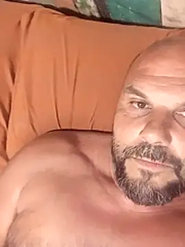 Snapshot of Javierchico chatting on 06-02-26, 10:23 Javierchico online show from 06-02-26, 10:23