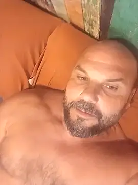 Snapshot of Javierchico chatting on 06-10-26, 05:07 Javierchico online show from 06-10-26, 05:07