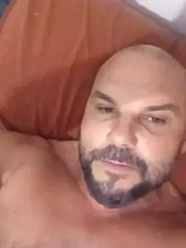 Snapshot of Javierchico chatting on 06-18-26, 05:30 Javierchico online show from 06-18-26, 05:30