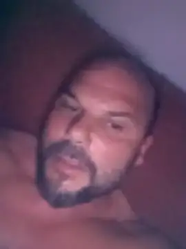 Snapshot of Javierchico chatting on 06-19-26, 04:50 Javierchico online show from 06-19-26, 04:50