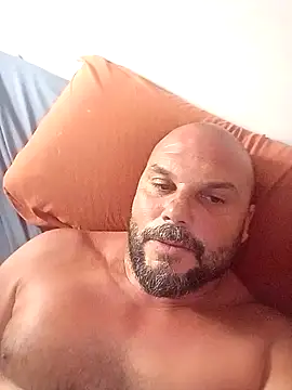 Javierchico online show from 06-24-26, 03:44