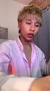 Tommyfoxboy online show from 12-18-24, 02:49