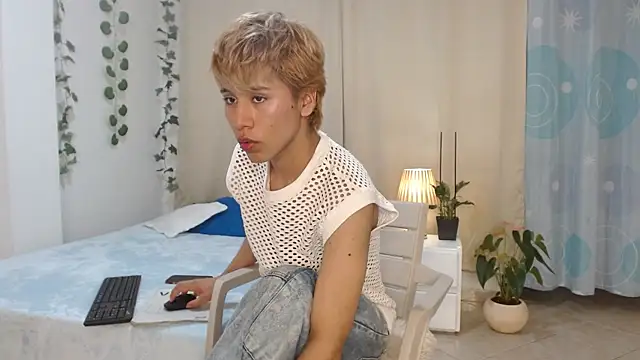 Tommyfoxboy online show from 01-16-25, 11:37