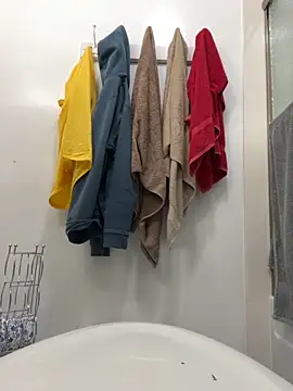 Snapshot of yododav28 chatting on 11-23-25, 05:07 yododav28 online show from 11-23-25, 05:07