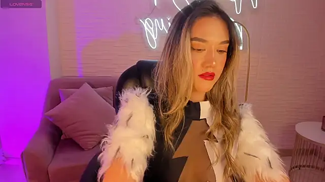 RebeccaHudson online show from 03-10-25, 12:18