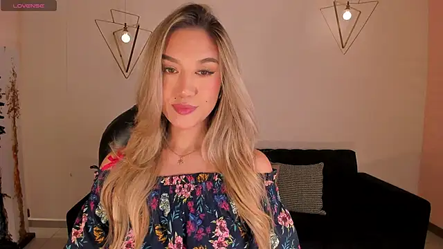 RebeccaHudson online show from 02-13-26, 08:27