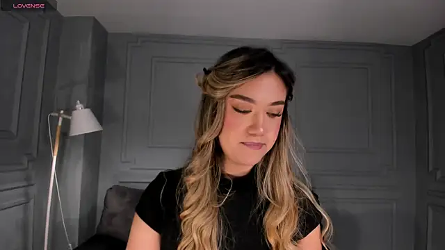 RebeccaHudson online show from 04-18-26, 08:09