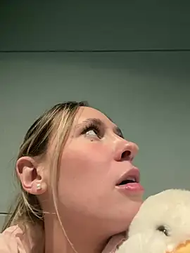 Snapshot of M1ssyk1ssy chatting on 01-08-25, 05:48 M1ssyk1ssy online show from 01-08-25, 05:48