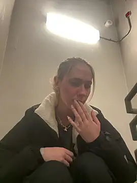 Snapshot of M1ssyk1ssy chatting on 01-24-25, 05:00 M1ssyk1ssy online show from 01-24-25, 05:00