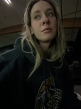 M1ssyk1ssy online show from 04-18-26, 02:04