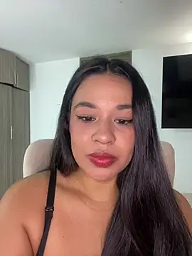 Snapshot of Aitana98_ chatting on 05-08-26, 01:44 Aitana98 online show from 05-08-26, 01:44