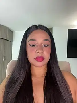Snapshot of Aitana98_ chatting on 05-26-26, 01:23 Aitana98 online show from 05-26-26, 01:23