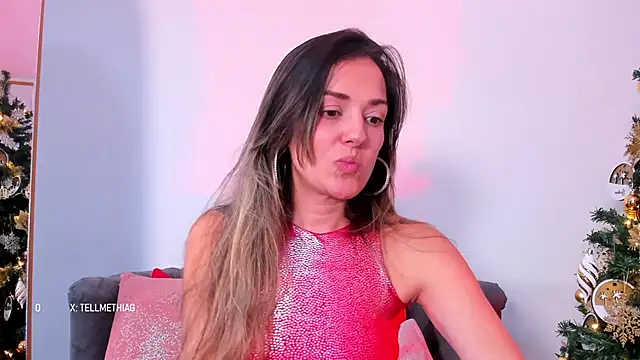 Snapshot of camilawm19 chatting on 12-20-24, 01:22 camilawm19 online show from 12-20-24, 01:22