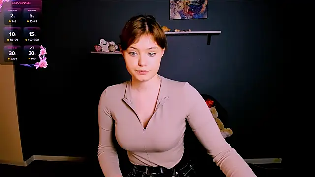 Snapshot of nikole_kitt chatting on 01-17-25, 07:49 nikole kitt online show from 01-17-25, 07:49