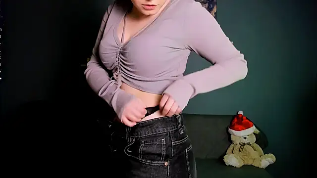 Snapshot of nikole_kitt chatting on 01-20-25, 08:07 nikole kitt online show from 01-20-25, 08:07
