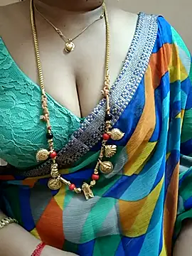 Snapshot of gaurika18 chatting on 03-07-25, 04:44 gaurika18 online show from 03-07-25, 04:44