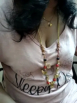 Snapshot of gaurika18 chatting on 03-13-25, 10:21 gaurika18 online show from 03-13-25, 10:21