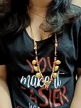 Snapshot of gaurika18 chatting on 03-15-25, 10:44 gaurika18 online show from 03-15-25, 10:44