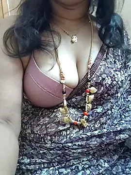 Snapshot of gaurika18 chatting on 03-23-25, 12:04 gaurika18 online show from 03-23-25, 12:04