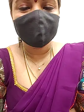 Snapshot of gaurika18 chatting on 09-19-25, 01:23 gaurika18 online show from 09-19-25, 01:23