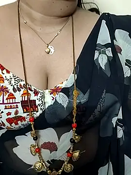 Snapshot of gaurika18 chatting on 10-03-25, 10:23 gaurika18 online show from 10-03-25, 10:23