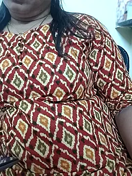 Snapshot of gaurika18 chatting on 10-17-25, 05:04 gaurika18 online show from 10-17-25, 05:04