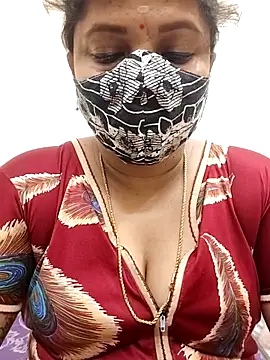 Snapshot of gaurika18 chatting on 03-02-26, 12:01 gaurika18 online show from 03-02-26, 12:01