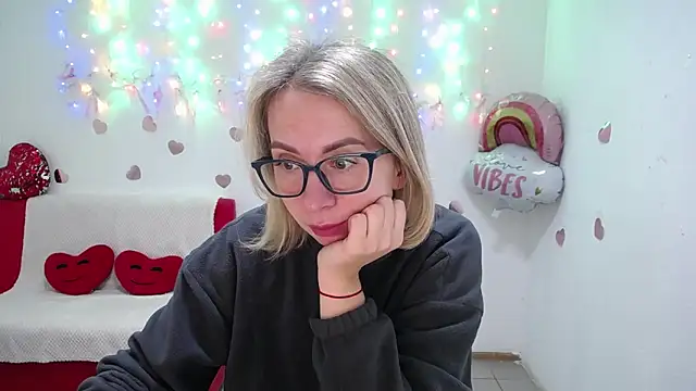 VasilisaSii online show from 10-06-25, 05:05