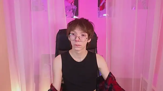 Snapshot of TommieH chatting on 01-23-25, 11:37 TommieH online show from 01-23-25, 11:37