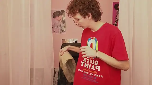 Snapshot of TommieH chatting on 02-07-25, 11:45 TommieH online show from 02-07-25, 11:45