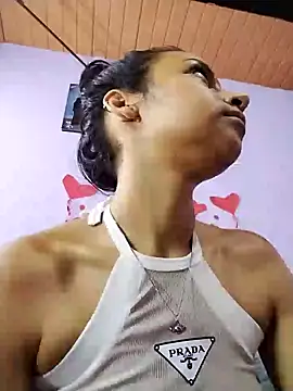 Snapshot of emma_ambar chatting on 02-22-25, 12:38 emma ambar online show from 02-22-25, 12:38