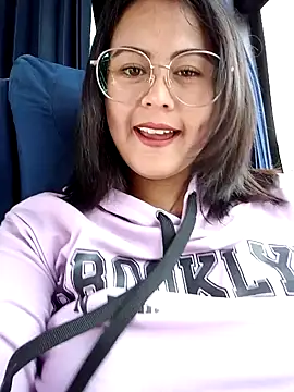 lara moon25 online show from 12-24-24, 03:26