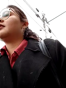 lara moon25 online show from 03-13-25, 07:17