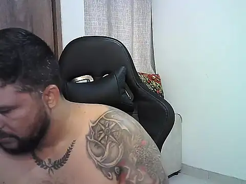 Snapshot of tupapito00 chatting on 03-27-26, 05:01 tupapito00 online show from 03-27-26, 05:01