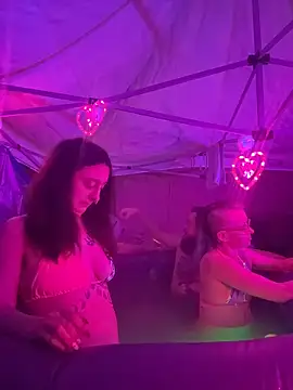 NovaLove2002 online show from 02-09-26, 04:38