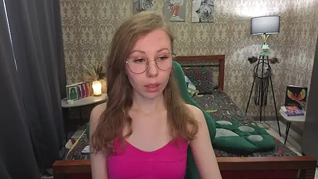 Lill Mary online show from 03-28-26, 02:33