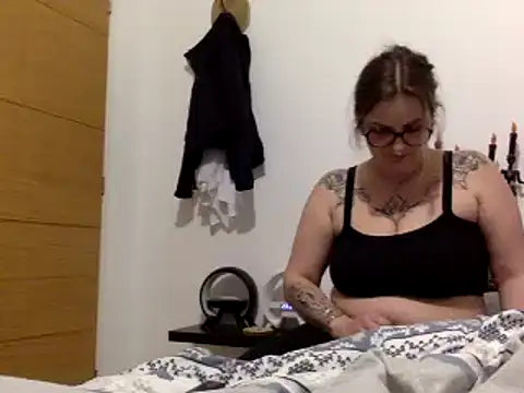 Snapshot of vanillesoumise chatting on 01-14-25, 09:41 vanillesoumise online show from 01-14-25, 09:41