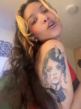 baby lizy online show from 10-20-25, 08:53