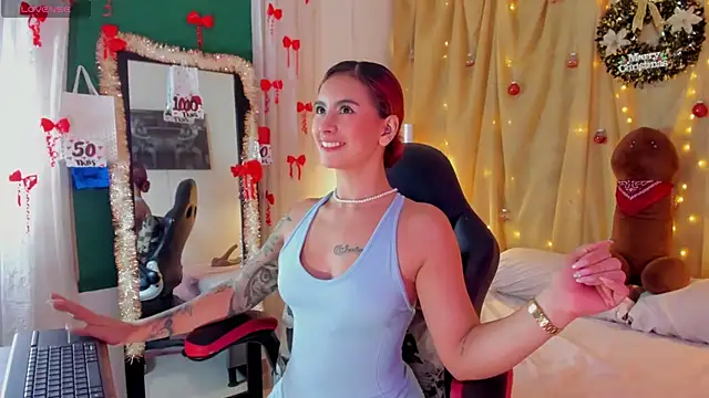 Sophiee Hill online show from 01-07-26, 06:05