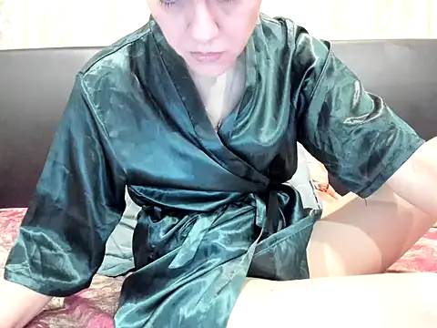 Snapshot of Cookiecutey chatting on 03-11-25, 05:57 Cookiecutey online show from 03-11-25, 05:57