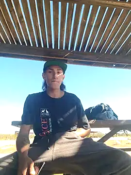 LargeDominoes online show from 03-08-26, 05:50