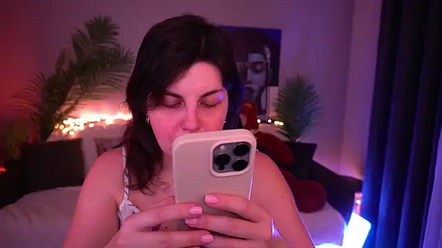 MirandaWong online show from 04-01-26, 05:30