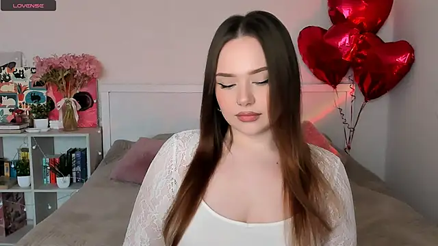 LittleKiitten online show from 05-31-26, 02:35