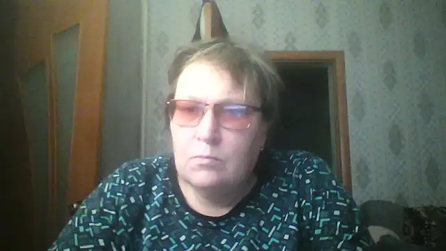 Snapshot of MelanieCold467 chatting on 12-04-25, 04:27 MelanieCold467 online show from 12-04-25, 04:27