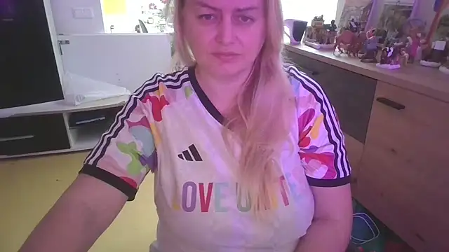 Meliss Official9 online show from 12-03-25, 09:40