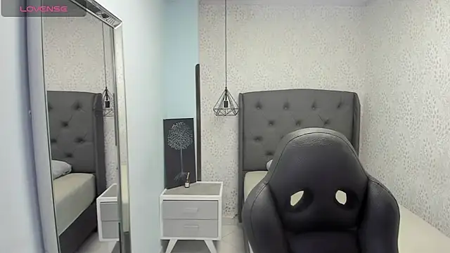 MAGNOLEROY online show from 11-27-25, 12:29