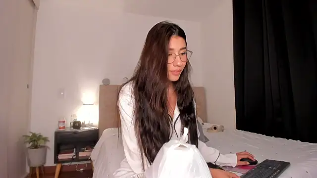 danna davis18 online show from 02-05-25, 07:42