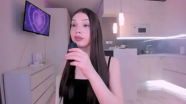 Snapshot of sharon_forever chatting on 11-04-25, 10:31 sharon forever online show from 11-04-25, 10:31