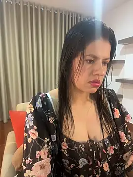 Alice Biel online show from 02-10-25, 10:51